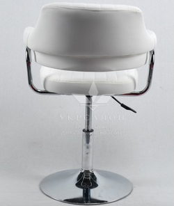 Стульчик мастера Jef на диске