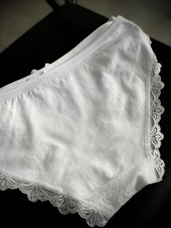 Сліпи мереживні спереду і гладенькі ззаду