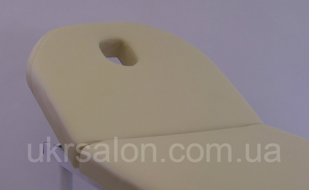 Стандартная косметологическая кушетка Soli бежевая