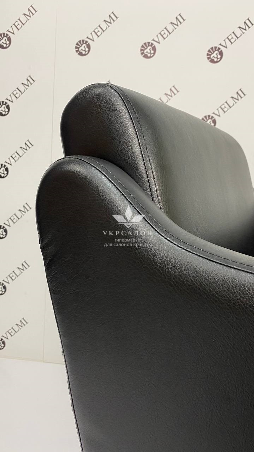 Перукарське крісло Sorento Loft