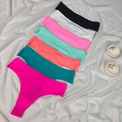 Кольорові безшовні трусики