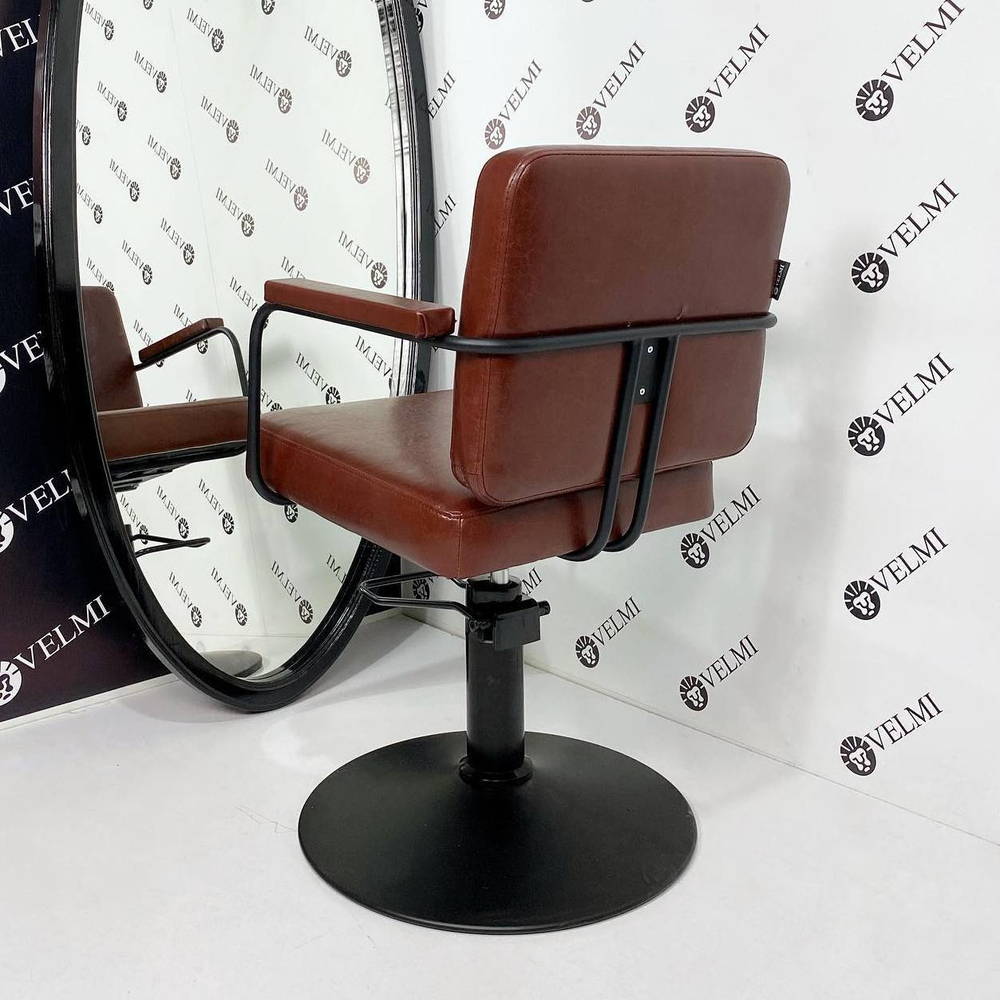 Перукарське крісло Enzo Black на диску