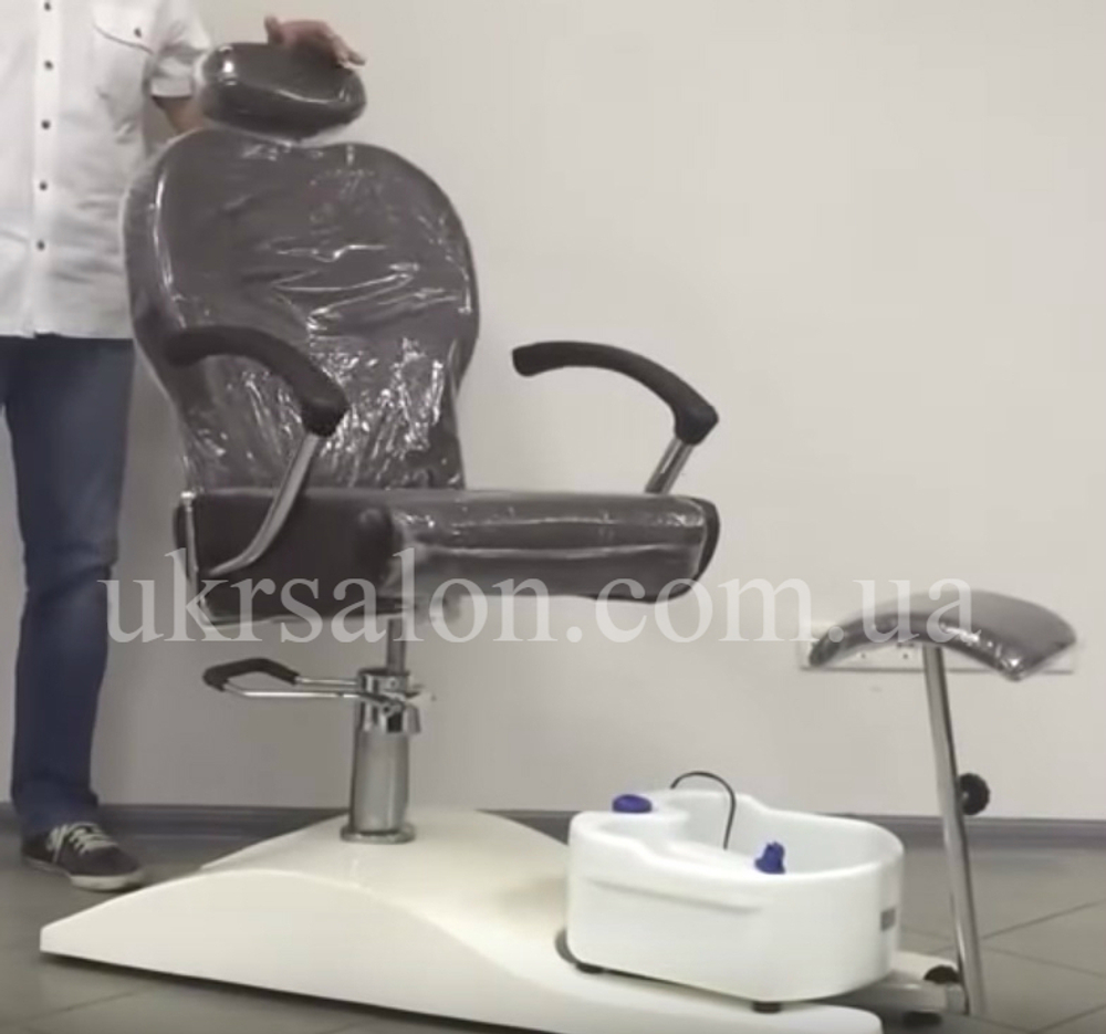 Крісло педикюрне 105А з гідромасажною ванною