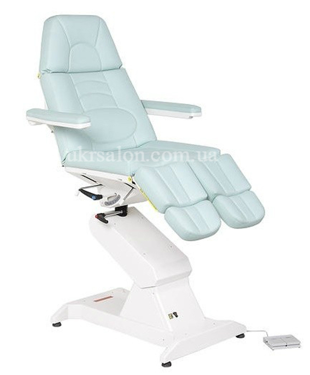 Педикюрно-косметологическое кресло FUT-PROFI-1