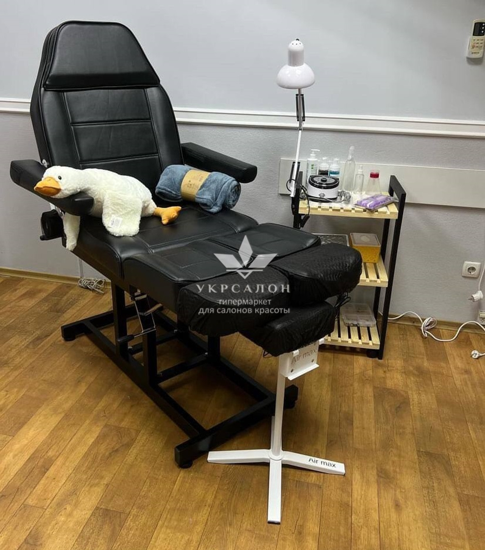 Педикюрно-косметологическая кушетка 246T