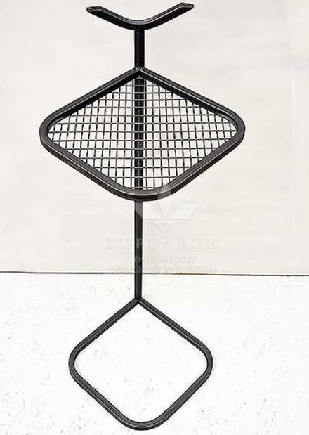 Столик для клиентов 122