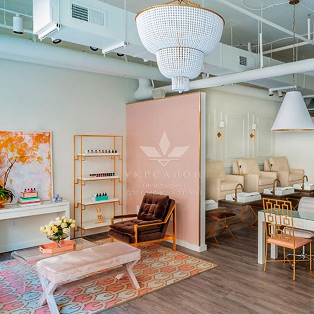 Витрина для косметики 113