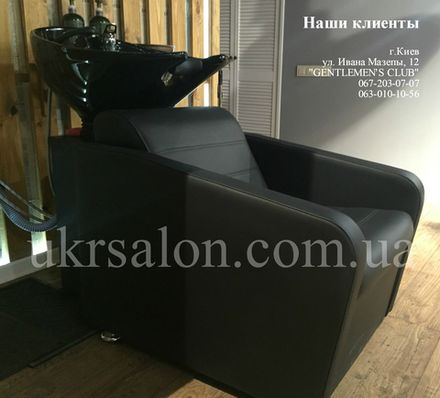 Фото 4 інтер'єру барбершопа "Gentlemen's club"