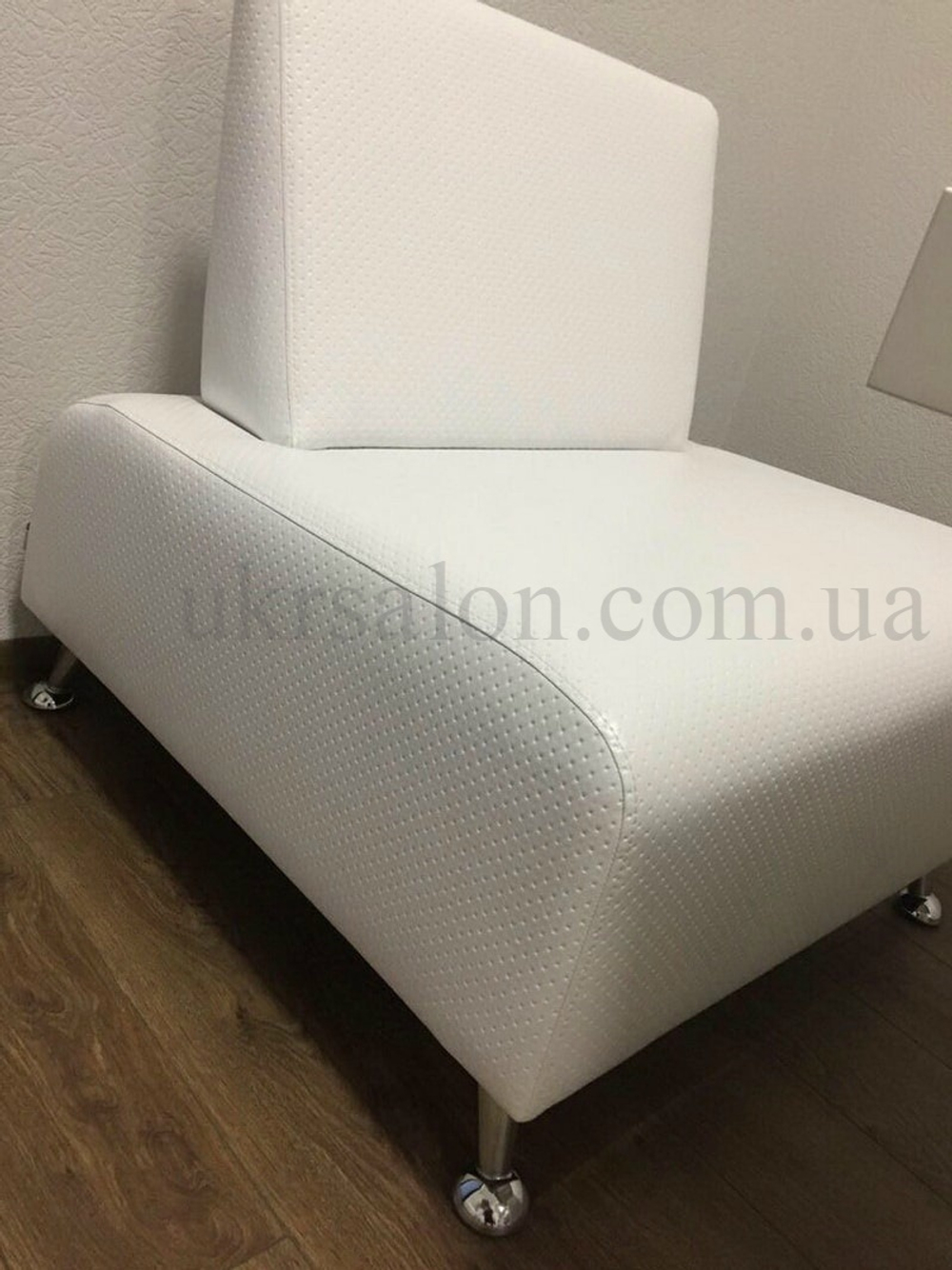 Крісло для залу очікування Minau