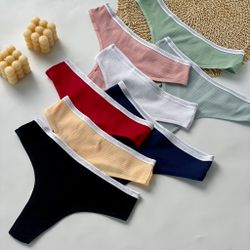 Стрінги з блискучою вставкою на резинці