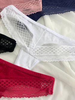 Бавоняні трусики з сітчатою вставкою