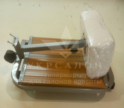 Складна підставка для педикюру з місцем під ванночку