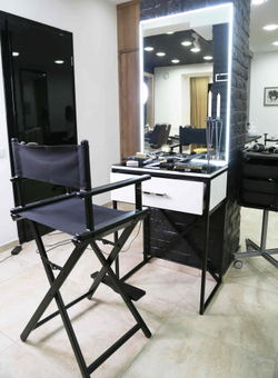 Рабочее место с подсветкой 004