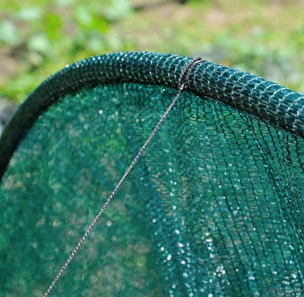 Парник из затеняющей сетки 80% (длинна-6м, ширина-120см, высота-80см,).