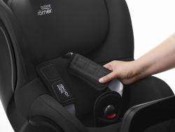 Автокресло детское Britax Römer Dualfix Plus с базой Isofix 0+/1 (0-20 кг)