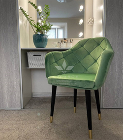 Стульчик мастера  Leganza velor на ножках