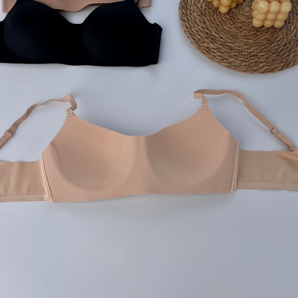 Безшовний базовий бюст