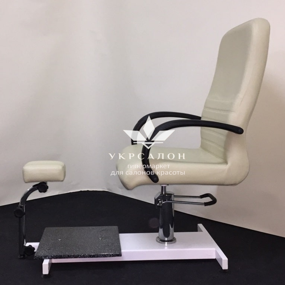 Педикюрное кресло 100-6820