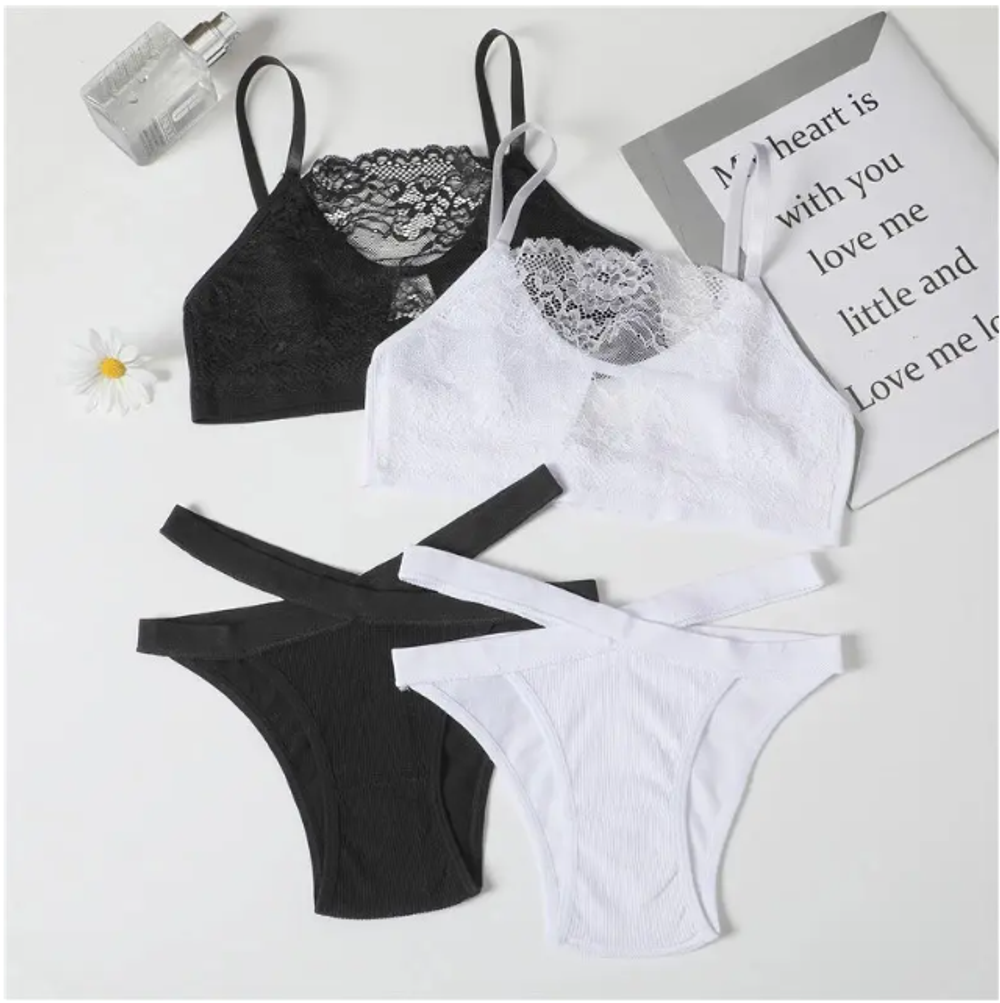 Комплект з акцентом на талії