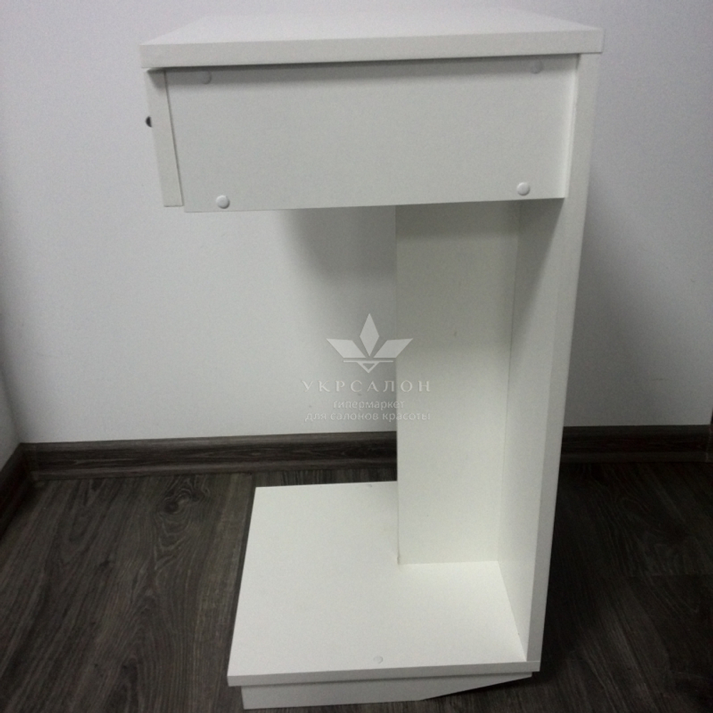 Столик Queen для експрес-манікюру