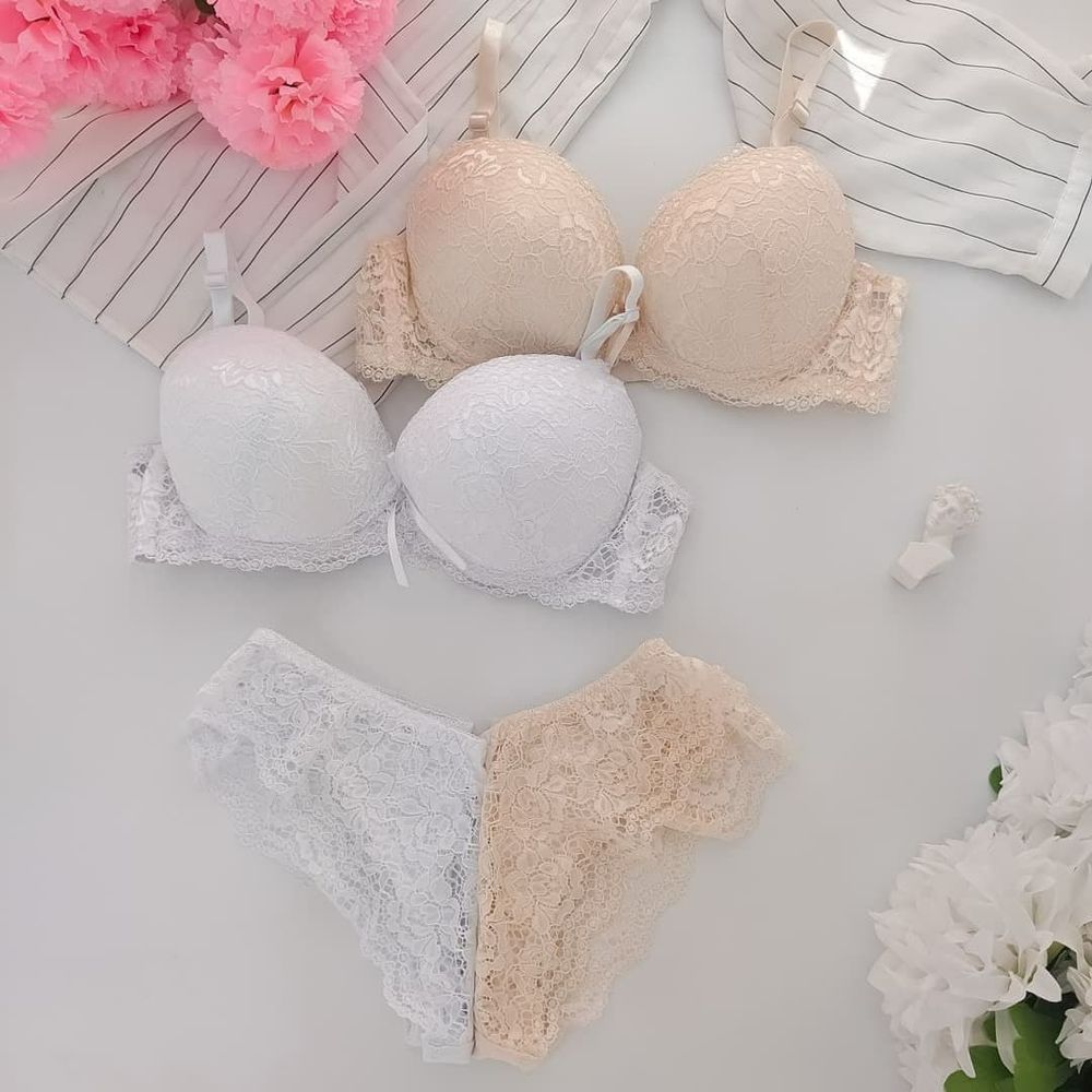 Полуажурный комплект с чашкой push up