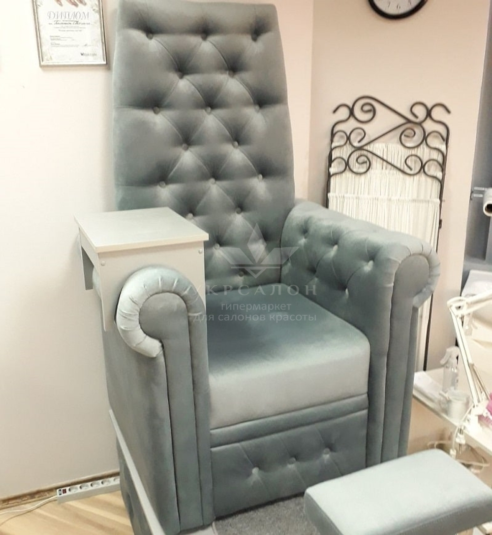 Педикюрное кресло Трон Queen velours