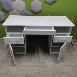 Манікюрний стіл Tertio Nail