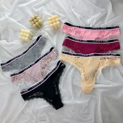 Стрінги з мереживними вставками