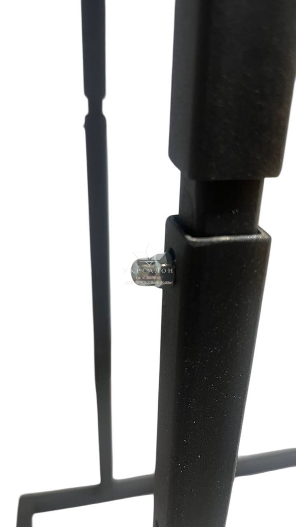 Столик для клієнтів Shkoda