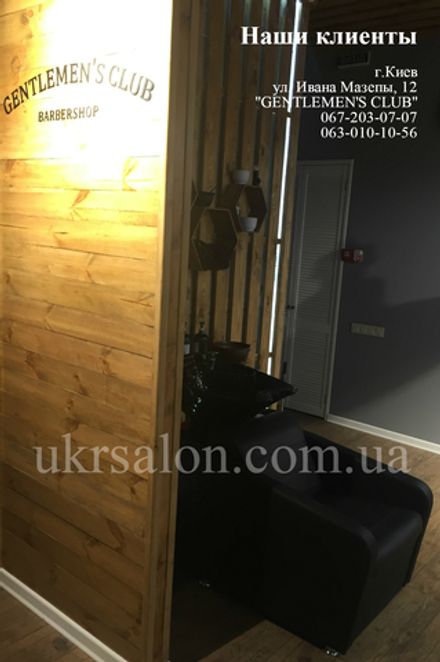 Фото 3 інтер'єру барбершопа "Gentlemen's club"