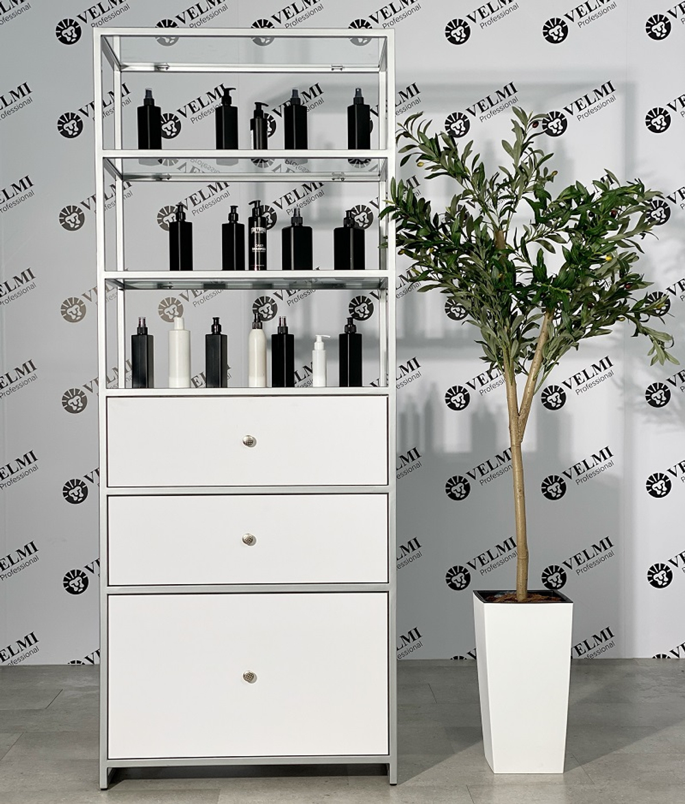 Витрина для салона красоты Iris