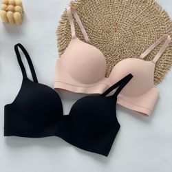 Безшовний бюстгальтер