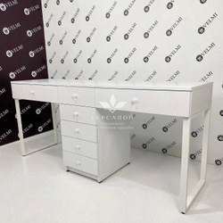 Манікюрний стіл Celine