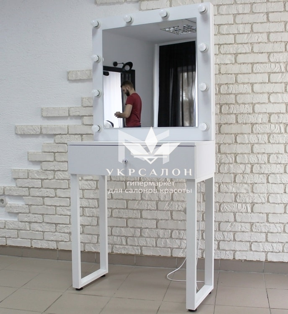 Рабочее место парикмахера-визажиста Alita