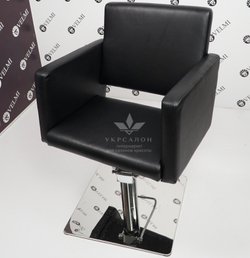 Перукарське крісло Rondi