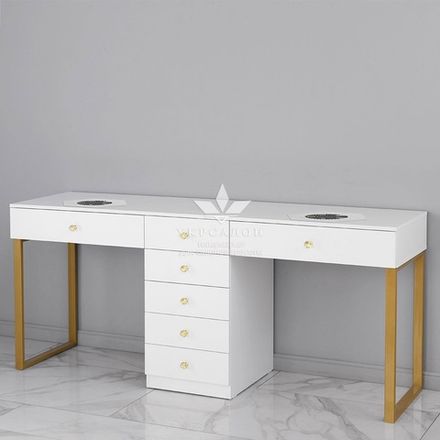 Манікюрний стіл Celine