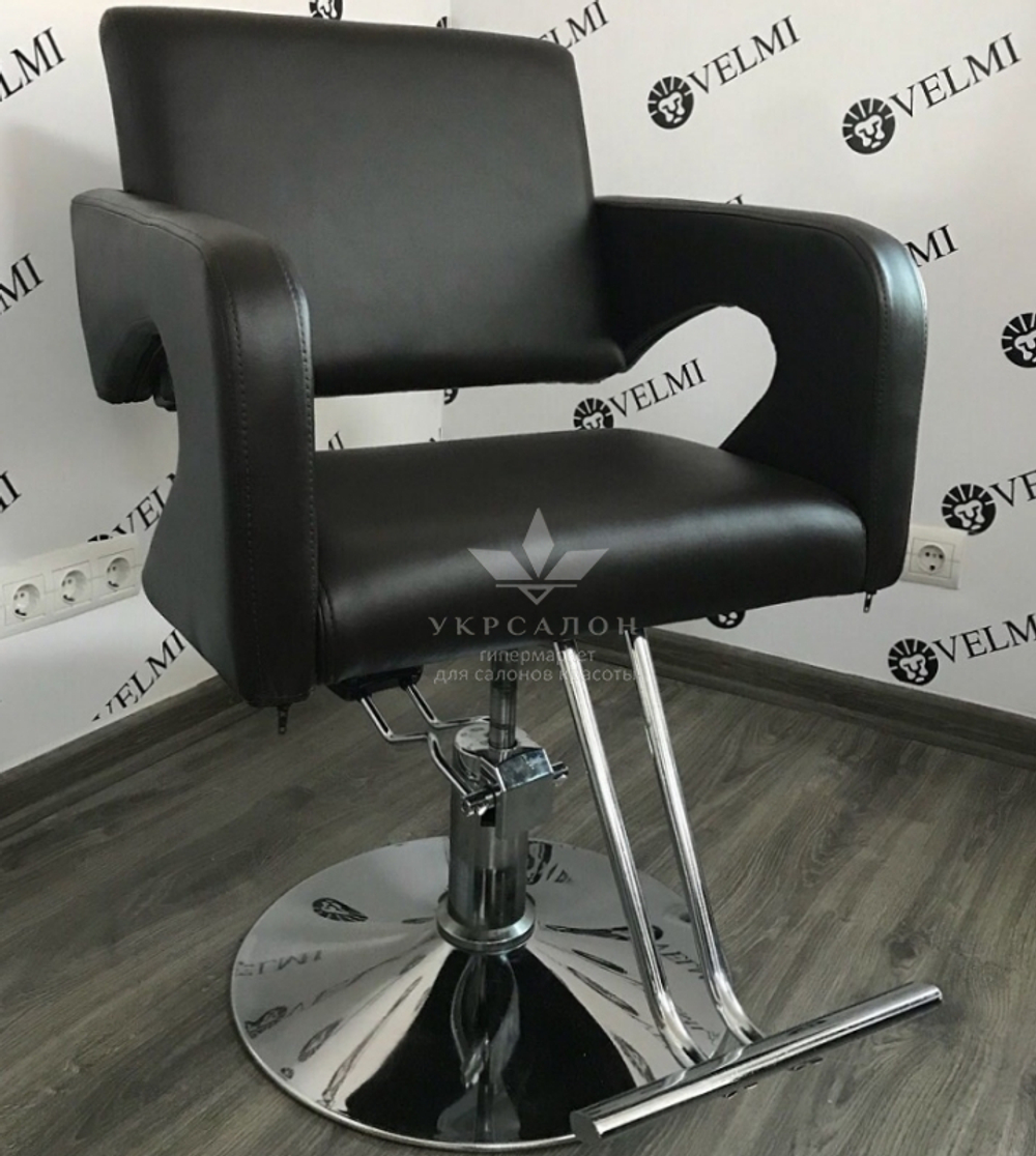 Перукарське крісло Tori