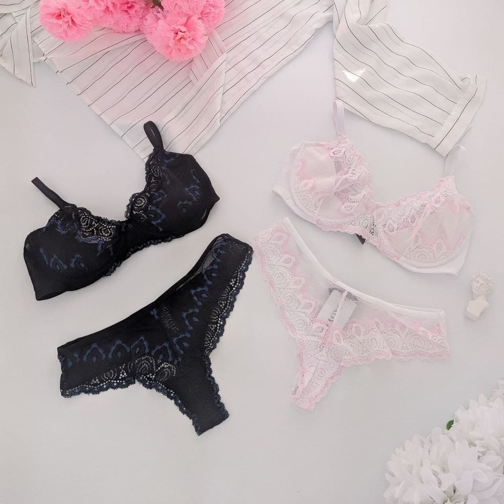 Напівпрозорий комплект на кісточці