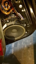 Komplet Zvučnika za Volkswagen Passat B5,B6,B7,B8