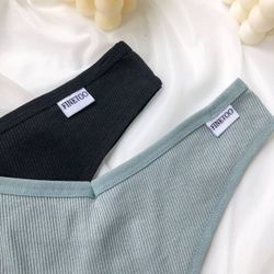 Стрінги в рубчик