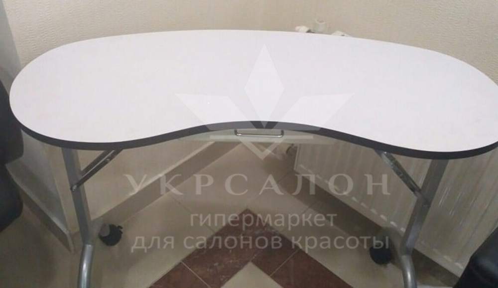 Складаний манікюрний стіл 9200