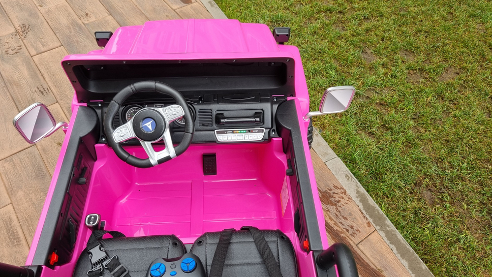 Дитячий двомісний електромобіль джип 4WD Toyota "WeKids Cars"