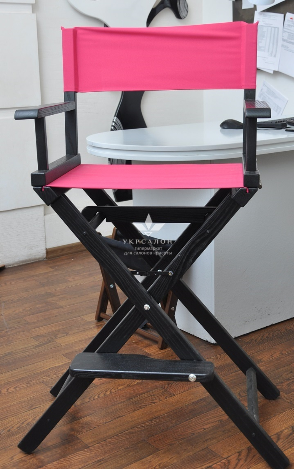 Складаний стілець для візажу Apolo 6 black