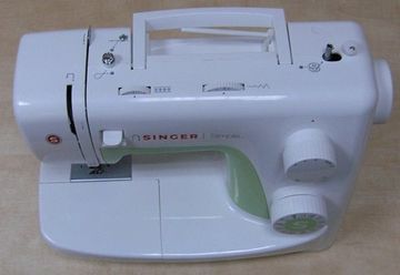 Швейна машина Singer Simple 3229