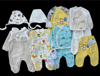 Готовий набір одягу для маловагових новонароджених діток, набір для близнят, двійнят, 50-56 см