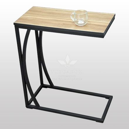 Столик для клиентов 207