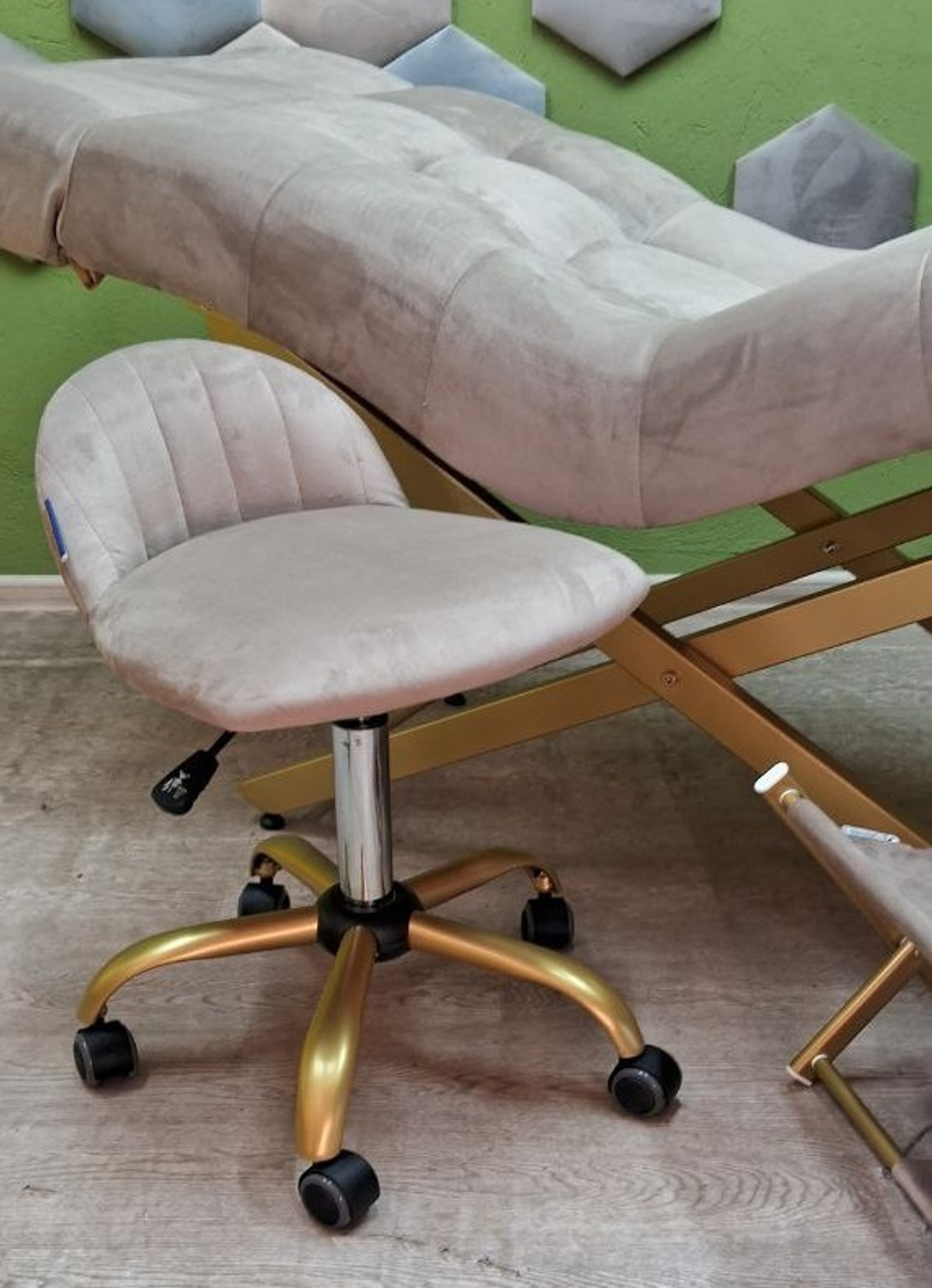 Комплект мебели для лашмейкеров и бровистов Tertio Gold 100