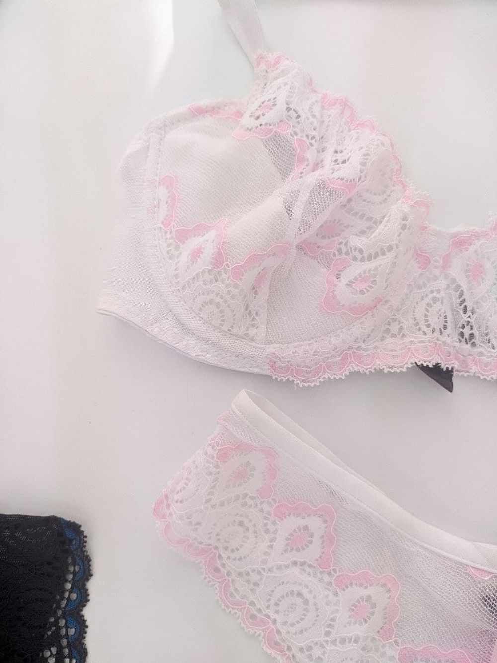 Напівпрозорий комплект на кісточці