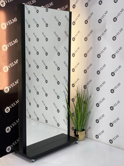 Робоче місце перукаря Dina з підсвічуванням