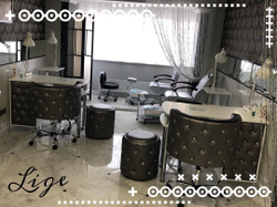 Манікюрний стіл Queen 3